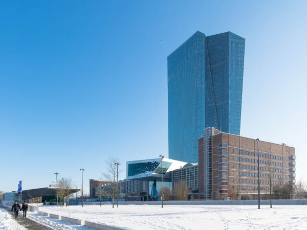 EZB in Frankfurt am Main: Beschichtungsarbeiten